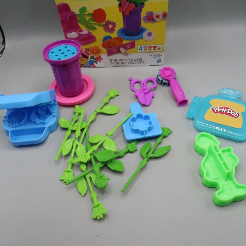 PLAY-DOH Florist Shop Set Flower Garden Dog Puppy Sesame street Tool Lot